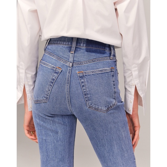 ABERCROMBIE & FITCH Ultra High Rise Ankle Straight | 2 (26) - Picture 6 of 16